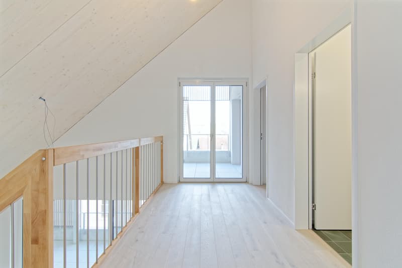 Attraktive 4.5-Zimmer-Dachgeschosswohnung mit zwei Loggien (8)