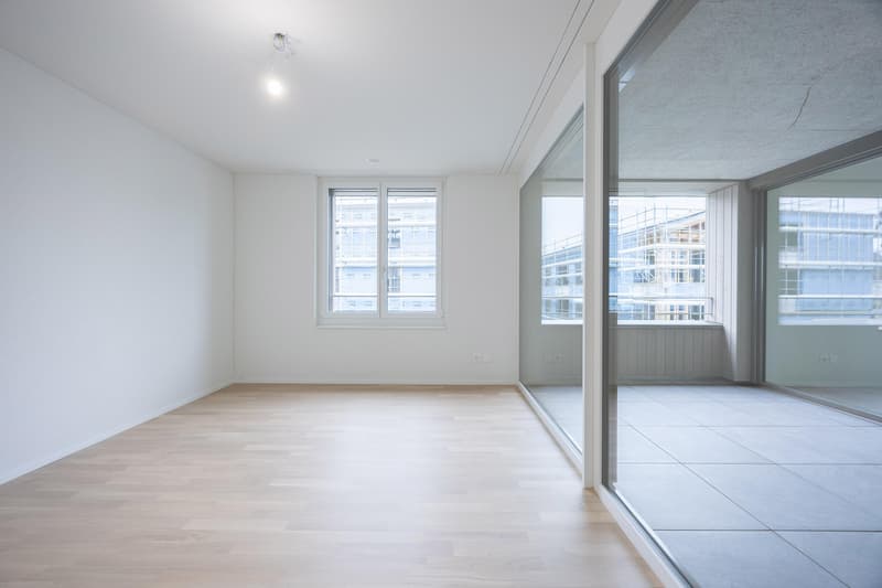 Moderne 3.5-Zimmer-Wohnung mit heller Loggia (8)
