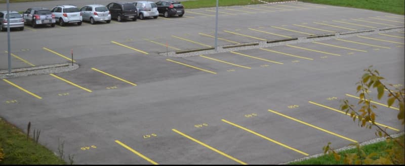 Tiefgaragenplätze oder Abstellplätze zu vermieten (5)