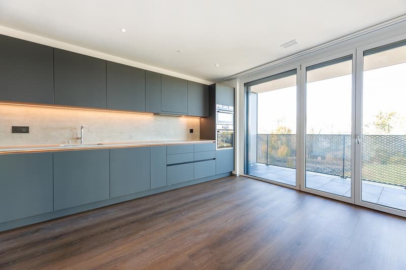 Moderne 4.5-Zimmer-Wohnung mit grossem Balkon und schöner Aussicht (1)