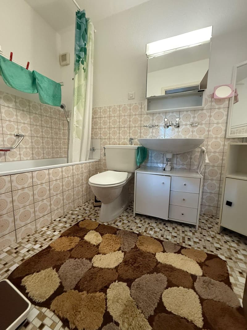 Gepflegte 4.5-Zimmer-Wohnung mit Balkon (8)