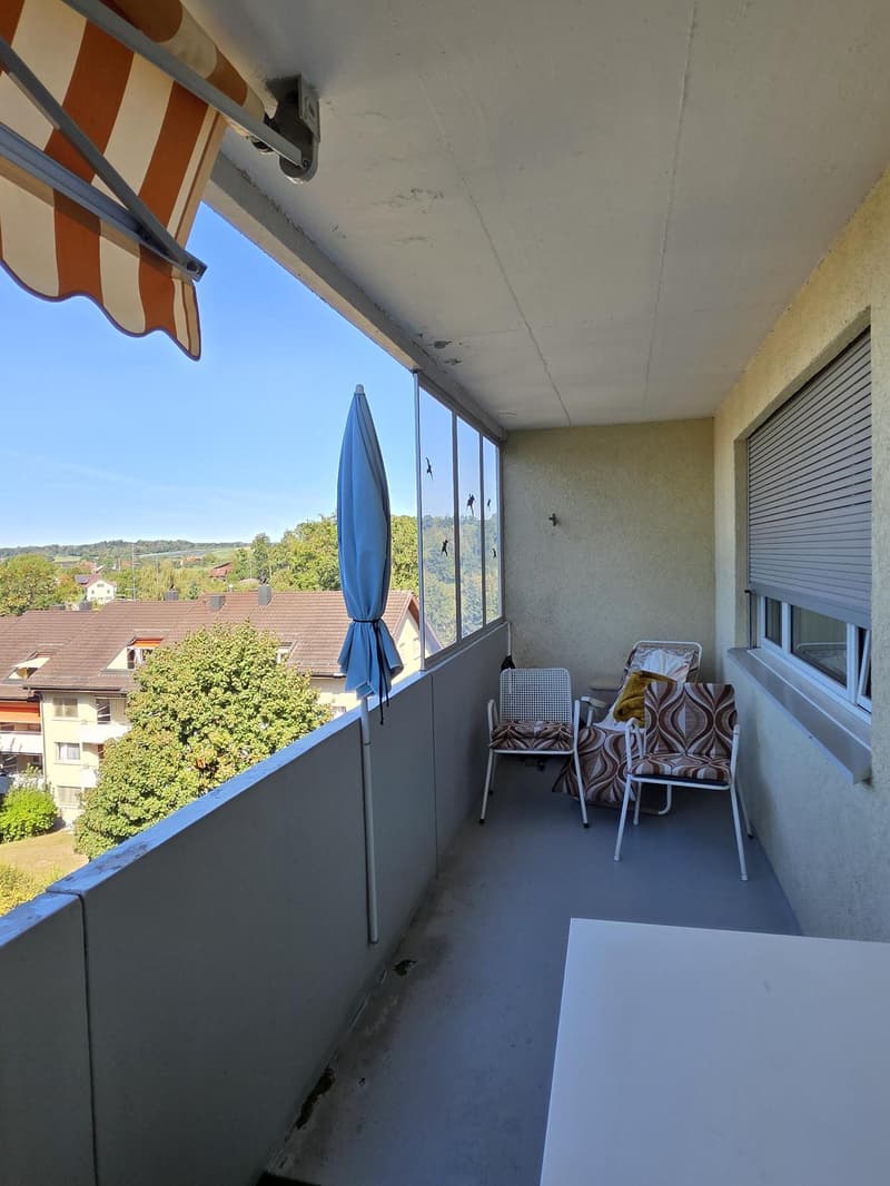 Gepflegte 4.5-Zimmer-Wohnung mit Balkon (9)