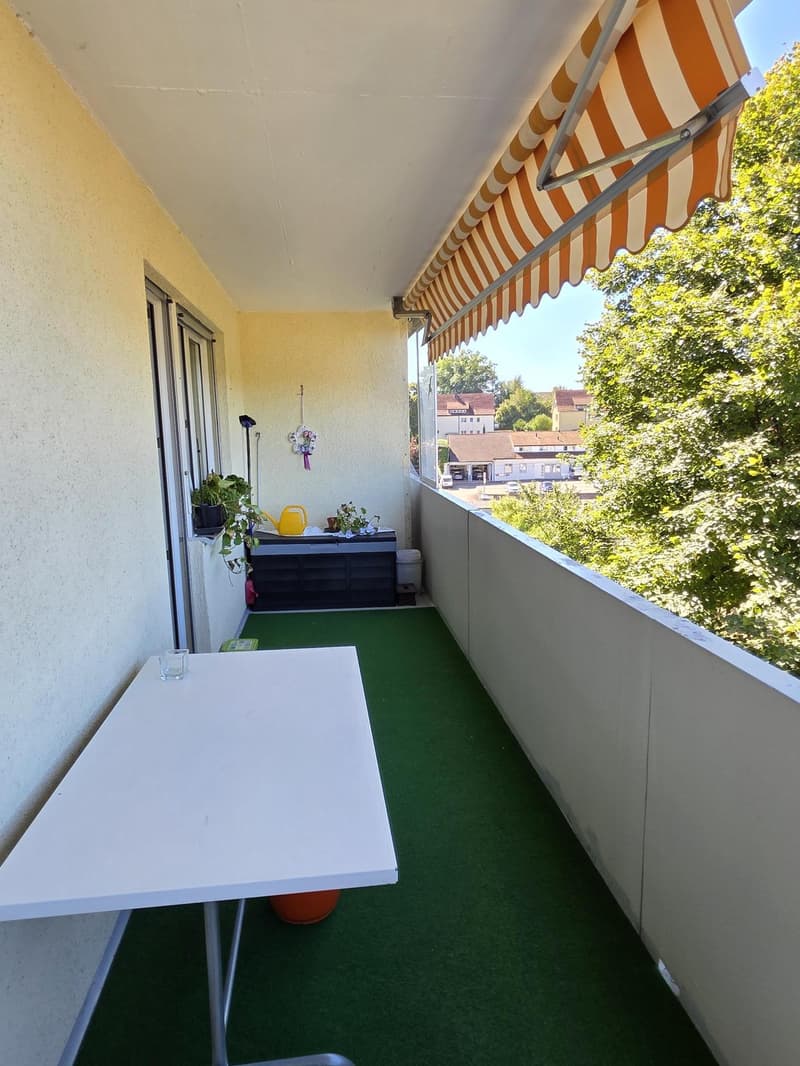 Gepflegte 4.5-Zimmer-Wohnung mit Balkon (10)