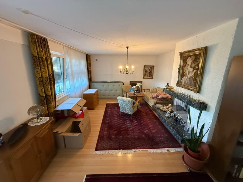 Gepflegte 4.5-Zimmer-Wohnung mit Balkon (6)