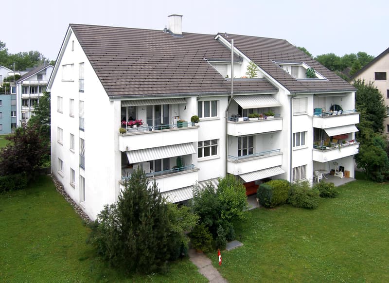 Wunderbare 4.5 Familienwohnung mit Cheminée & Seenähe (13)