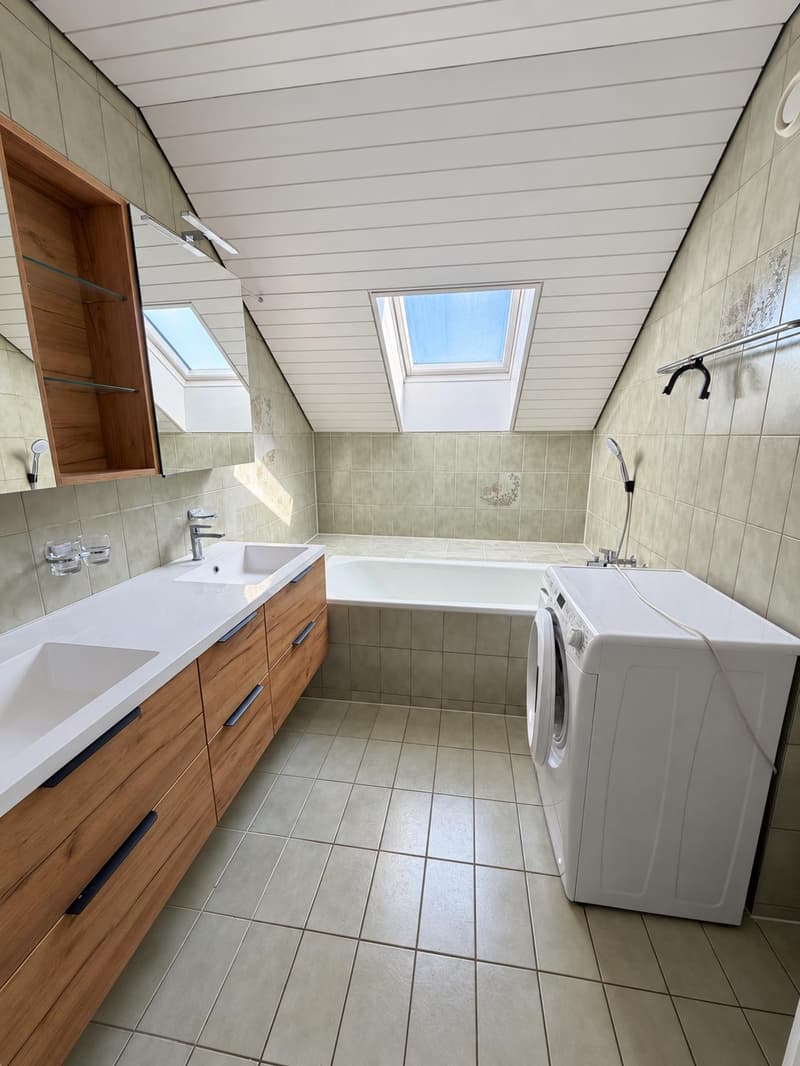 Wohnen mit Weitsicht grosszügige 4½-Zimmerwohnung mit Seesicht in Uttwil (5)