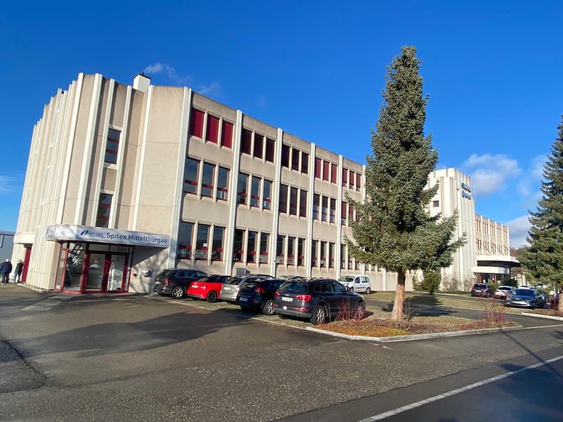 Attraktive Büro- und Gewerbefläche mit integrierter Gastroküche an zentralem Standort in Weinfelden (8)