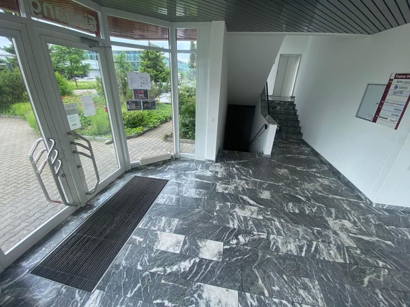 Attraktive Büro- und Gewerbefläche mit integrierter Gastroküche an zentralem Standort in Weinfelden (9)