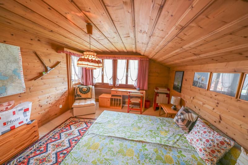 Chalet with 3 residential units, swimming pool, and garages Höhenstrasse 14 (7)