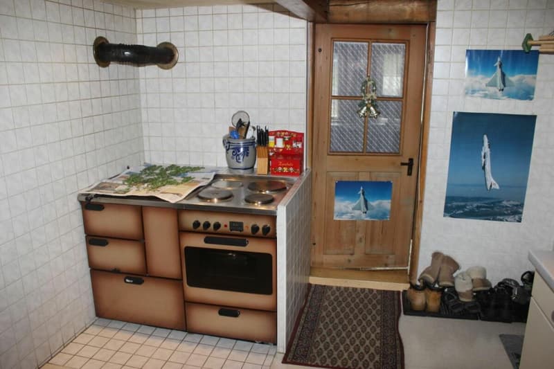 Casa a 2 famiglie con laboratorio e parcelle di terreno edificabile (3)