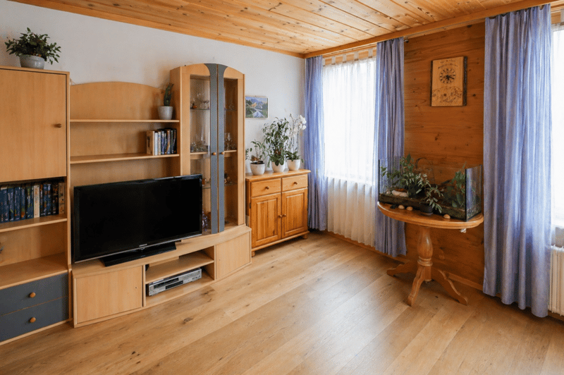 Two-family house in prime central location (6)