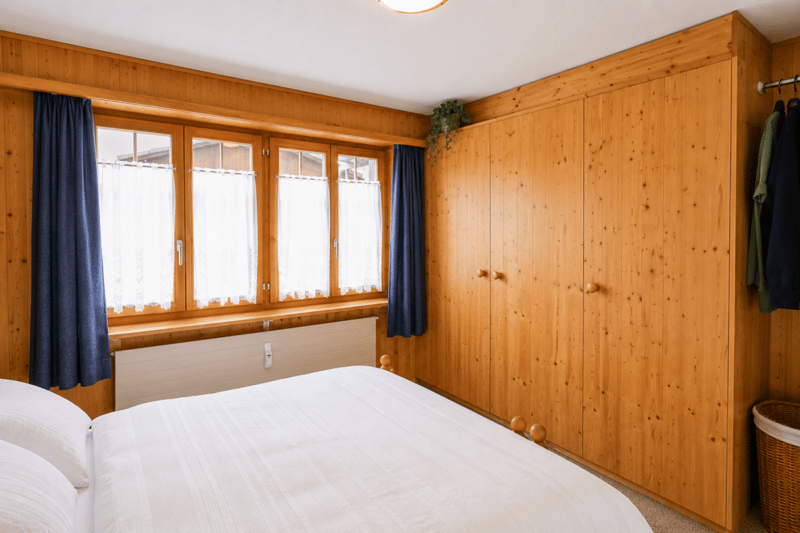 Charming 2.5-room apartment with terrace and garden (7)