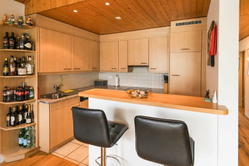 Helle 3.5- Zimmerwohnung im Dachgeschoss mit Südbalkon, Zusatzzimmer und Einstellhallenplatz Mittlere Aegertenstrasse (4)