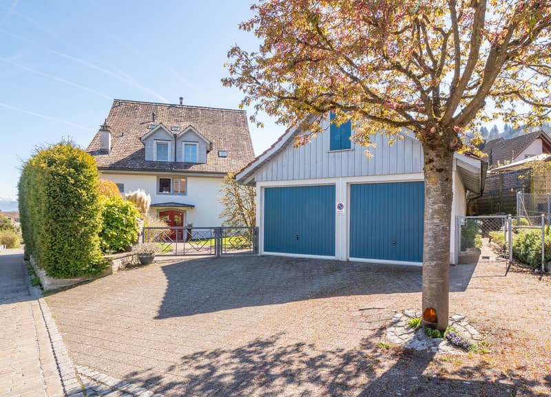 Charmantes Landhaus mit Gartenidylle (5)