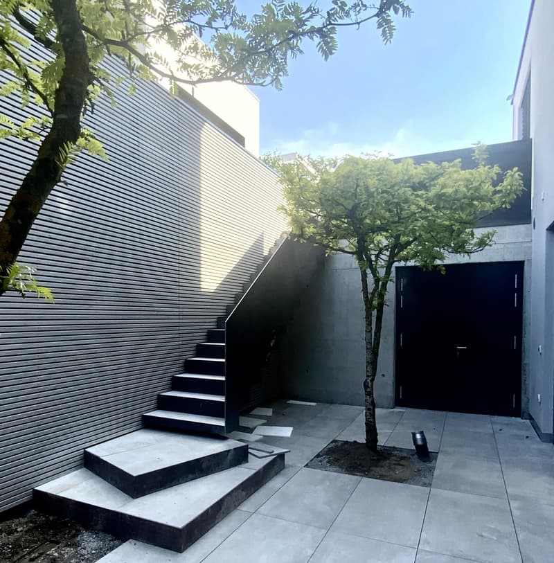 Exklusives Haus mit Pool und Seesicht. (13)