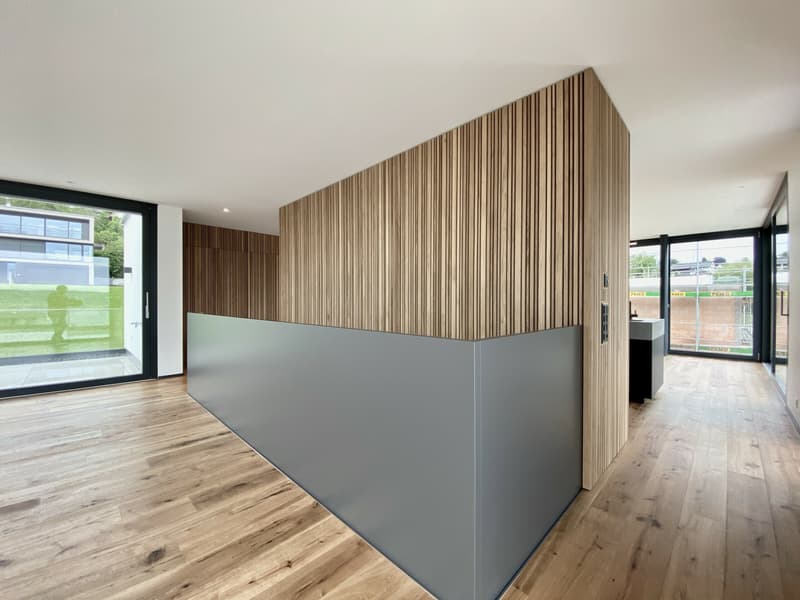 Exklusives Haus mit Pool und Seesicht. (10)