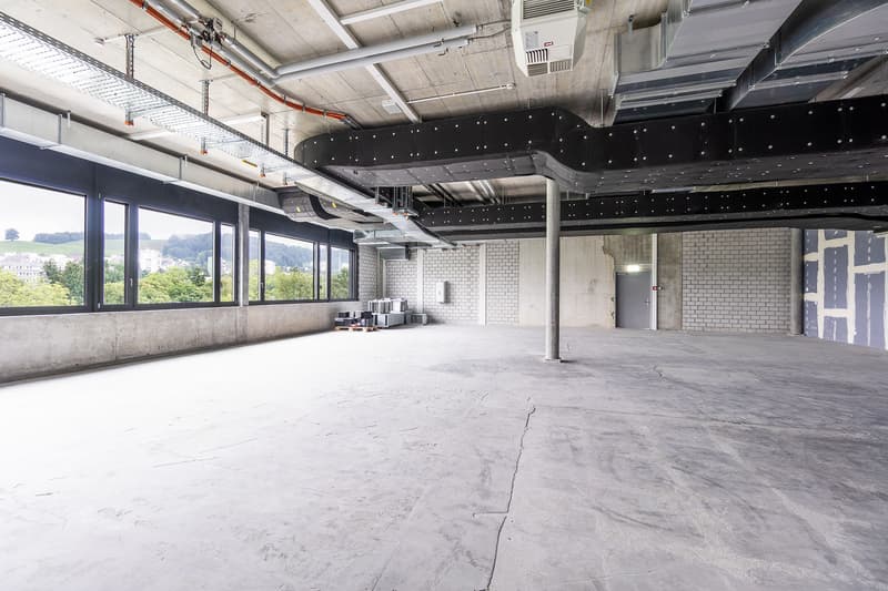 Spazi commerciali per usi medici nel Neudorf-Center (9)