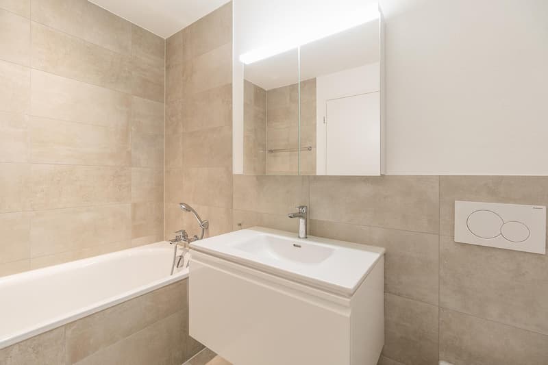 Special - 1 room free! (6)