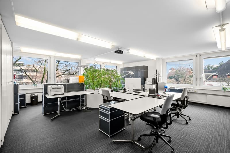 Büro 1