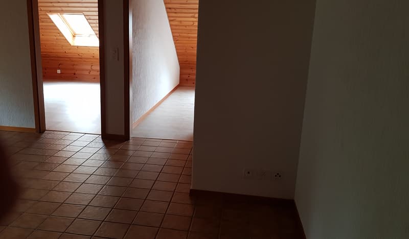 5.5 Zimmer Wohnung zu vermieten ab Januar 24 in Mühlethurnen (2)