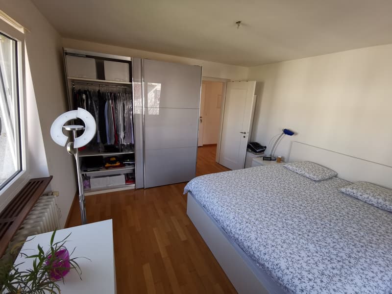Möblierte 2.5-Zi-Wohnung in Stadt Zug zur temporären Miete (2)