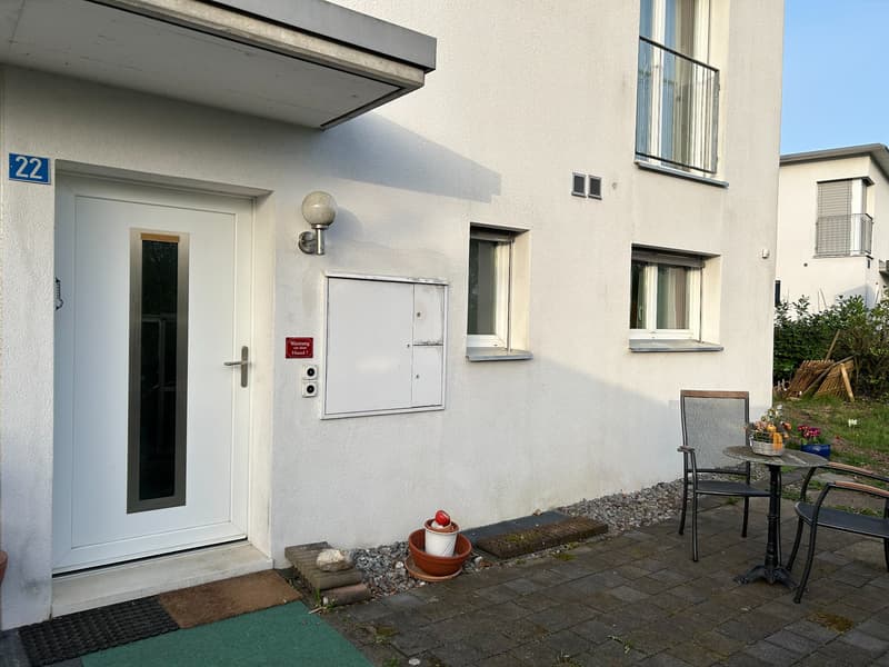 Doppelhaus Hälfte in Schwerzenbach zu verkaufen (1)