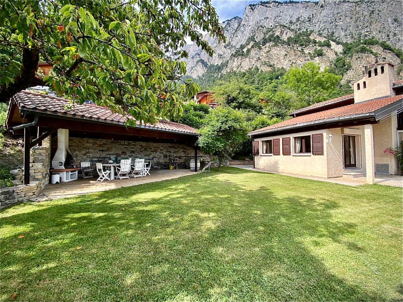 Belle maison à louer en Valais (2)