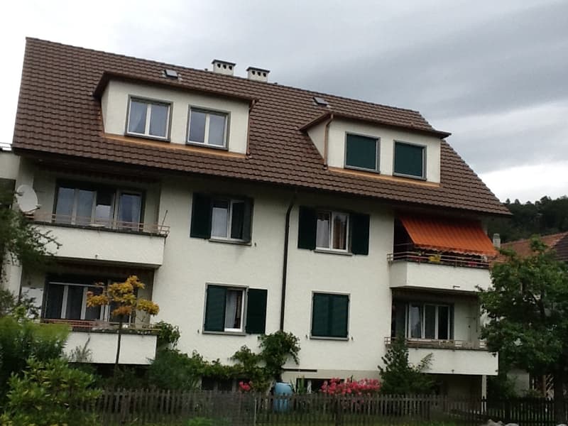 2-Zimmerwohnung im 2. OG mit Balkon in 6 Familinhaus (1)