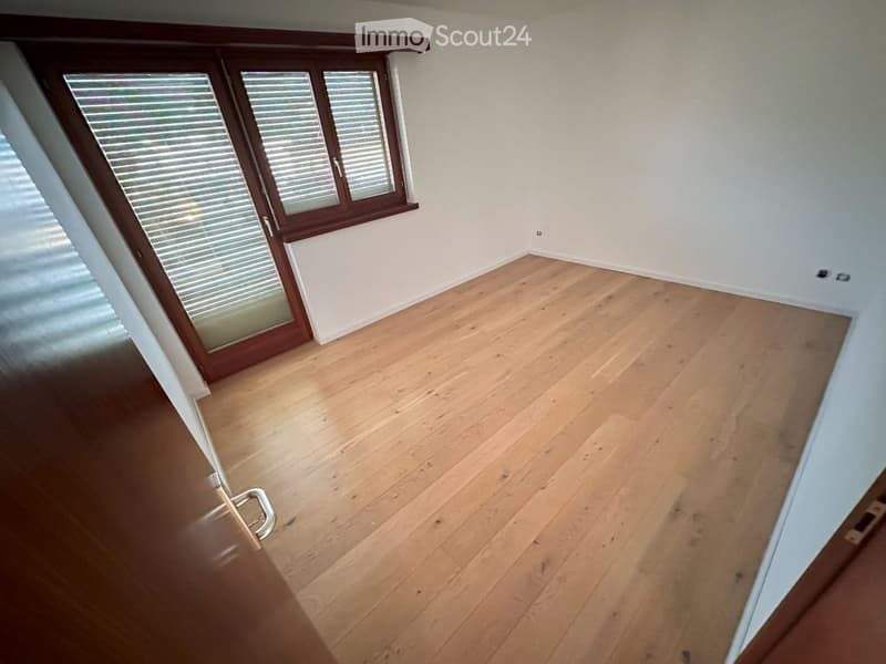 Appartement 3,5 - doubles services, 2 places de parking (2)