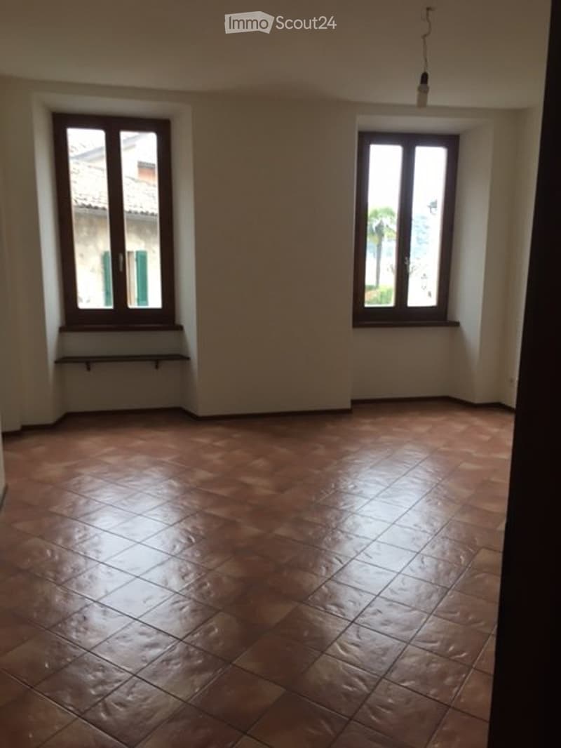 Apartment in historic house in the center of Melide (2)