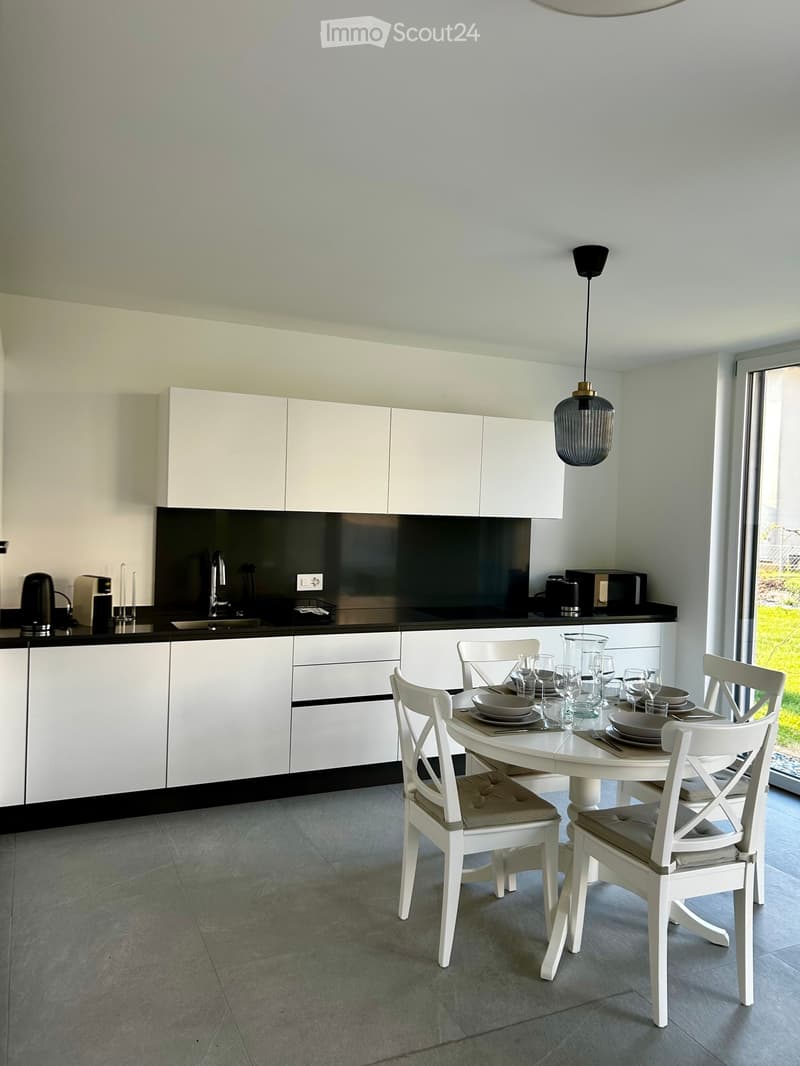 Exklusive, möblierte 2-Zimmer 1/2 Wohnung (2)