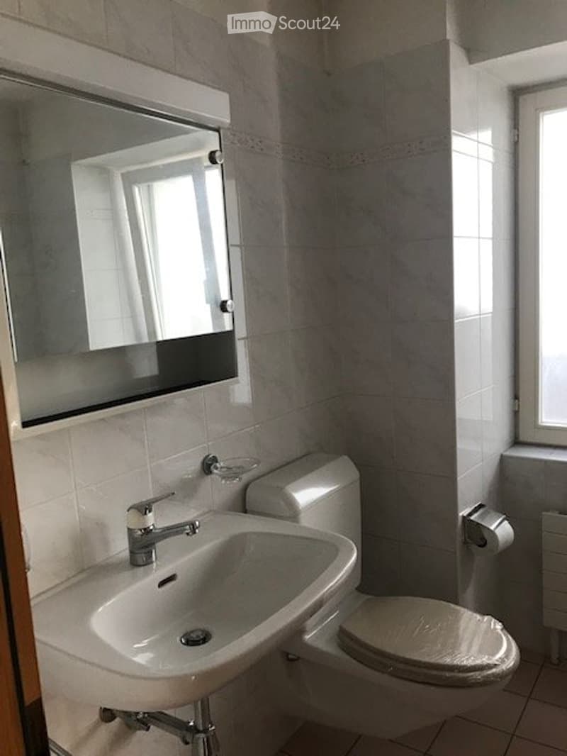 Appartement 3.5 à louer au premier étage (4)