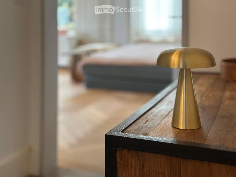 Befristet, möbliert: Grosszügige 4.5-Zimmer-Altbauwohnung (6)