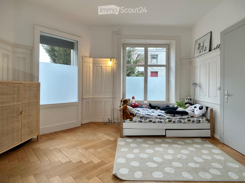 Befristet, möbliert: Grosszügige 4.5-Zimmer-Altbauwohnung (10)