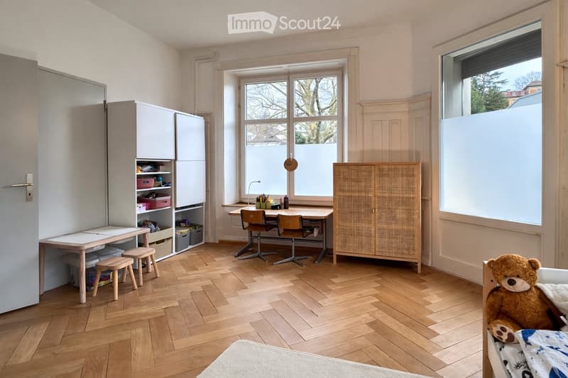 Befristet, möbliert: Grosszügige 4.5-Zimmer-Altbauwohnung (11)