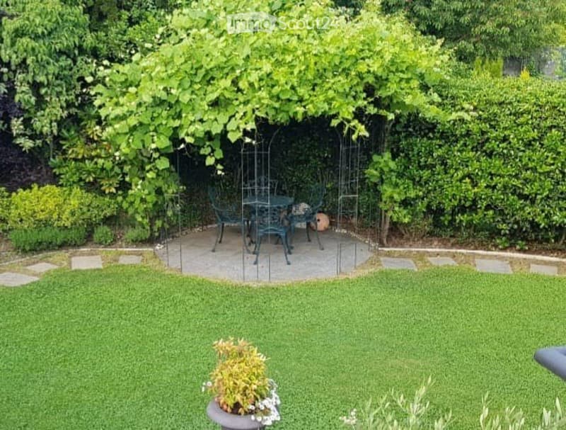 Maison lumineuse avec jardin privé (4)