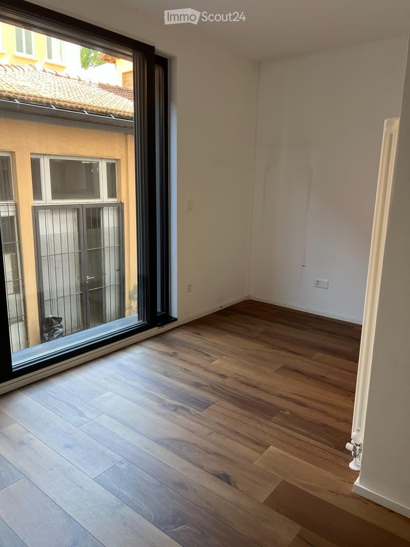 PARADISO, VIA DELLE SCUOLE 3, 3.5 LOC. (5)