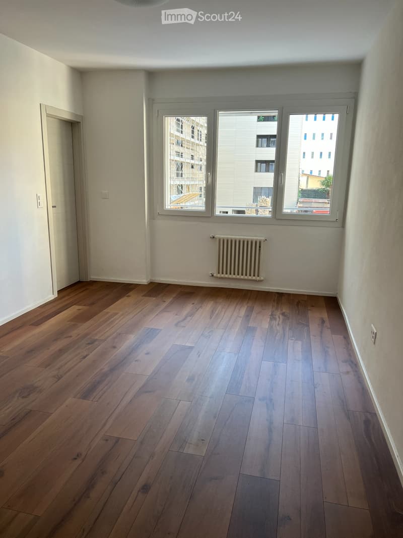 PARADISO, VIA DELLE SCUOLE 3, 3.5 LOC. (2)
