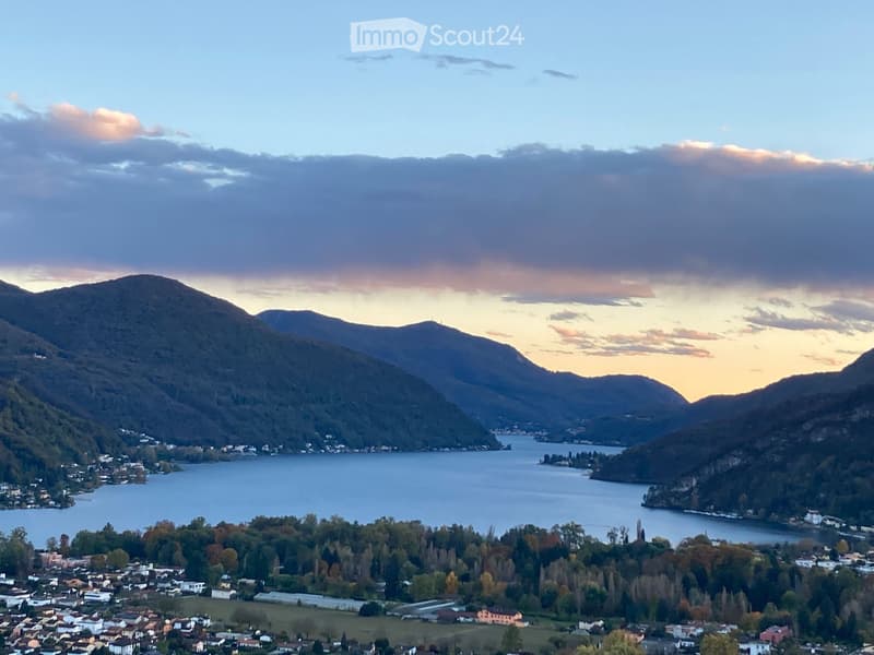 Splendida villa con vista sul lago di Lugano (2)