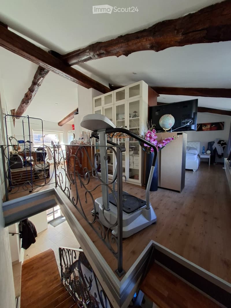 Je vends une maison de famille à Gentilino avec terrain et garage (3)