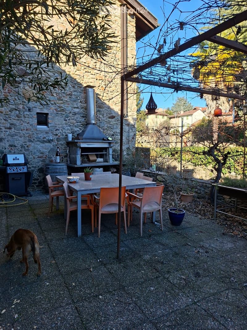 Je vends une maison de famille à Gentilino avec terrain et garage (5)
