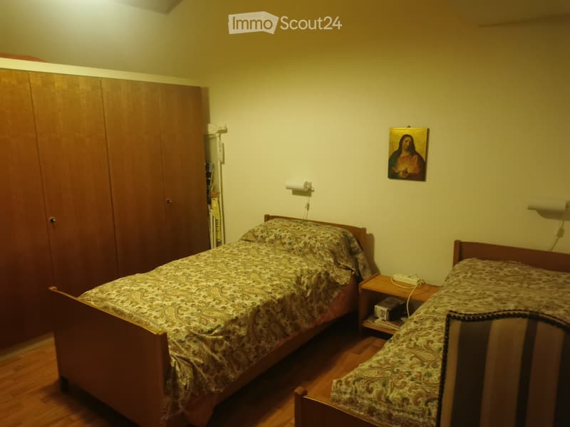 Vendesi casa unifamiliare con giardino a Olivone (2)
