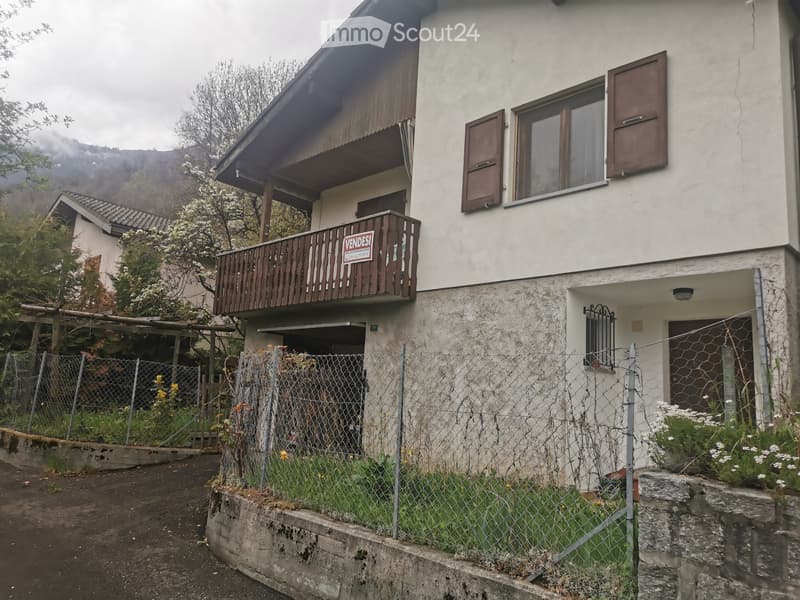 Vendesi casa unifamiliare con giardino a Olivone (4)