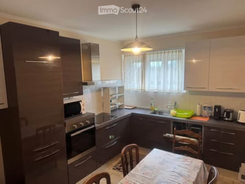 Spacious 3.5-room apartment for rent in Mendrisio (2)