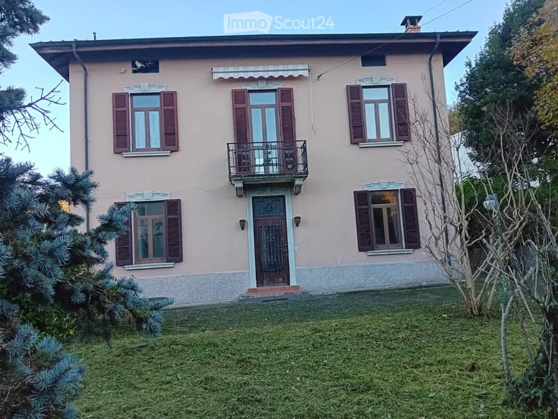 House for sale from the 30s, "Bella Vista" area - 6832 Pedrinate (2)