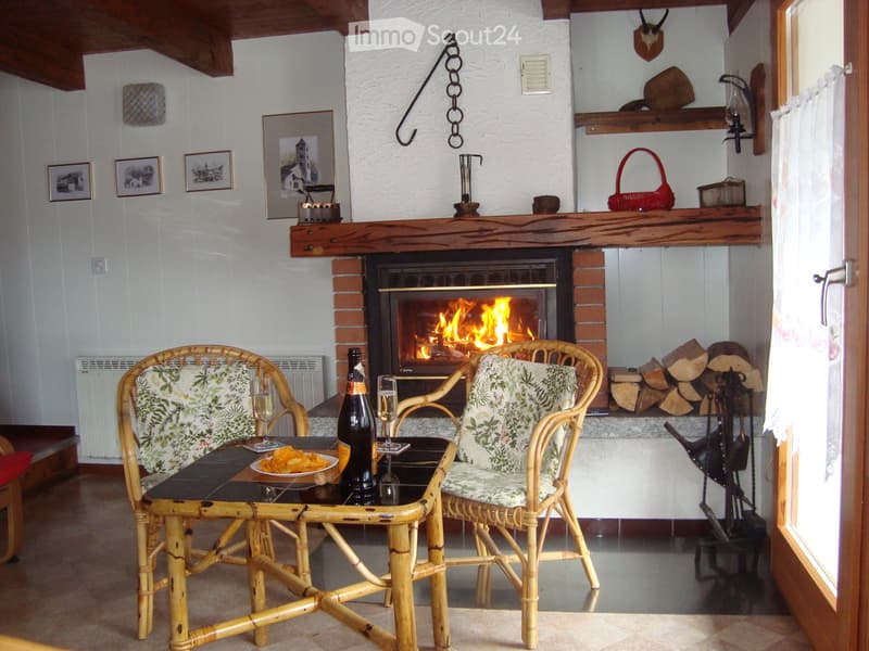 LEONTICA Chalet avec balcon et vue sur les montagnes (3)