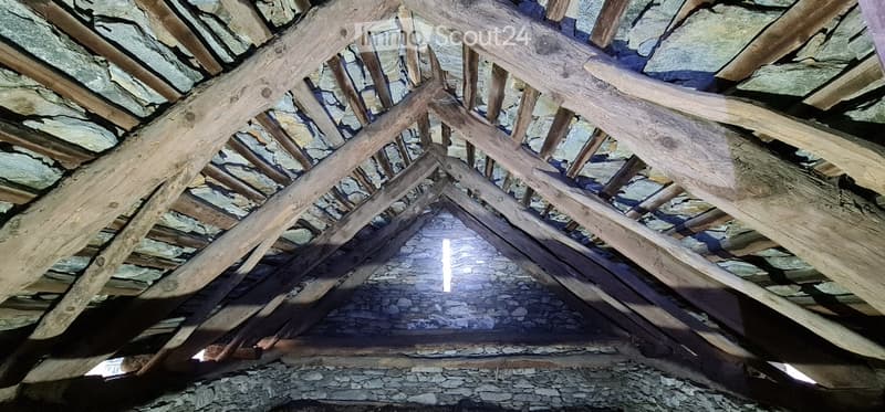 ValleMaggia, Aurigeno VENDESI STABILE Da Ristrutturare (5)