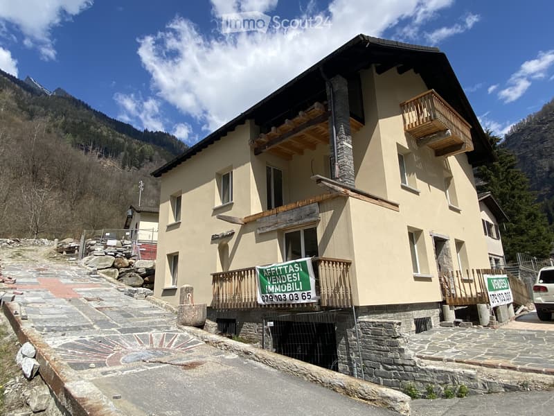 Casa in fase di ristrutturazione (2)