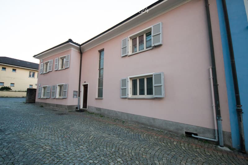 Sale of semi-detached house (2)