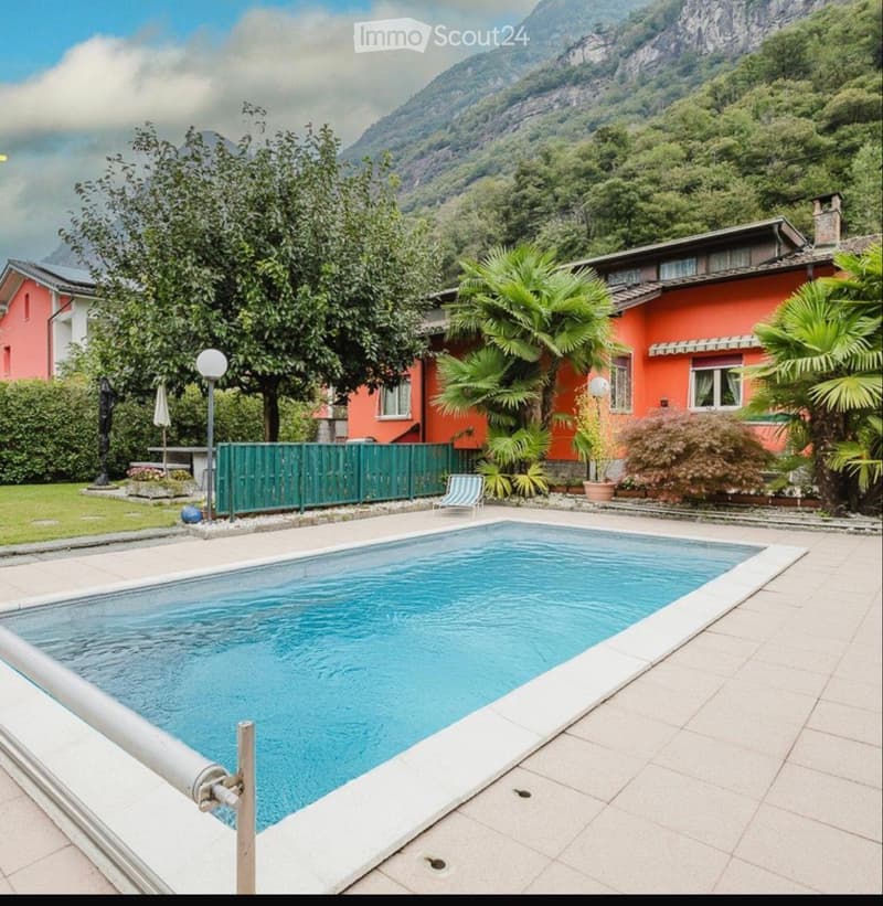 Detached house with garden and pool in Cresciano (2)